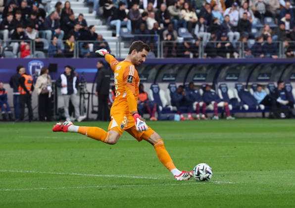 Paris FC vs Le Havre (J27 Ligue 1 McDonald s) 22 mars 2026 Kevin Trapp Paris FC vs Le Havre (J27 Ligue 1 McDonald s) 22 mars 2026 au stade Jean Bouin Ã Paris. Paris FC vs. Le Havre (Matchday 27, McDonald s Ligue 1) March 22, 2026, at Jean Bouin Stadium in Paris.  Copyright: xFabricexChasseryx