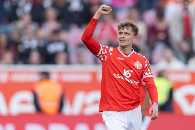 1. FSV Mainz 05 - Eintracht Frankfurt, 1. FBL Nikolas Veratschnig (Mainz, 22). Bundesligaspiel zwischen dem 1. FSV Mainz 05 und Eintracht Frankfurt am 22. März 2026 in der MEWA Arena in Mainz., Mainz Rheinland-Pfalz Deutschland MEWA Arena *** 1 FSV Mainz 05 Eintracht Frankfurt, 1 FBL Nikolas Veratschnig Mainz, 22 Bundesliga match between 1 FSV Mainz 05 and Eintracht Frankfurt on March 22, 2026 at the MEWA Arena in Mainz , Mainz Rheinland Pfalz Germany MEWA Arena