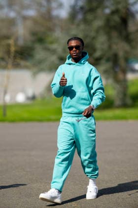 Eduardo Camavinga - Les joueurs de l équipe de France de football arrivent au Centre national de football de Clairefontaine-en-Yveline, France, le 23 mars 2026. Les vice-champions du monde se rendront cette semaine aux Etats-Unis, dans la banlieue de Boston, pour y disputer deux matchs amicaux en préparation de la Coupe du monde 2026. D’abord contre le Brésil jeudi (21h) puis la Colombie dimanche (21h). Pierre Perusseau Bestimage French soccer team during the Arrival of French team at INF Clairefontaine on March 23, 2026 in Clairefontaine, France. Clairefontaine-en-Yveline France  Copyright: xPierrexPerusseaux xBestimagexPierrexPerusseaux xBestimagex