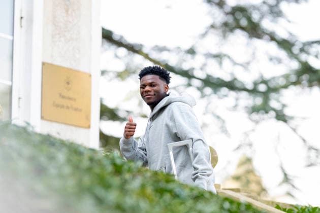Aurélien Tchouaméni - Les joueurs de l équipe de France de football arrivent au Centre national de football de Clairefontaine-en-Yveline, France, le 23 mars 2026. Les vice-champions du monde se rendront cette semaine aux Etats-Unis, dans la banlieue de Boston, pour y disputer deux matchs amicaux en préparation de la Coupe du monde 2026. D’abord contre le Brésil jeudi (21h) puis la Colombie dimanche (21h). Pierre Perusseau Bestimage French soccer team during the Arrival of French team at INF Clairefontaine on March 23, 2026 in Clairefontaine, France. Clairefontaine-en-Yveline France  Copyright: xPierrexPerusseaux xBestimagexPierrexPerusseaux xBestimagex