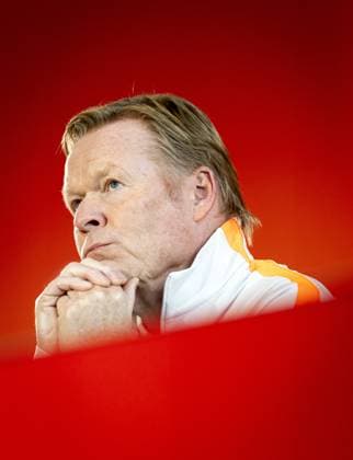 ZEIST - Netherlands national team, Nationalteam coach Ronald Koeman looks ahead to the friendly match against Norway. ANP KOEN VAN WEEL xVIxANPxSportx xxANPxIVx 554186621 originalFilename: 554186621.jpg