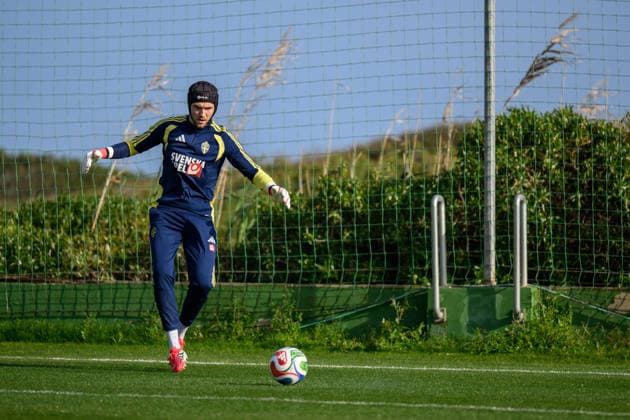 260323 goalkeeper Noel Törnqvist of the Swedish national football team during a training session on March 23, 2026 in Valencia Photo Joel Marklund BILDBYRAN code JM JM0804 bbeng fotboll football soccer fotball vm kval fifa world cup qualifier qualifier träning practice training sverige sweden sverige a  Copyright: JOELxMARKLUND BB260323JM035