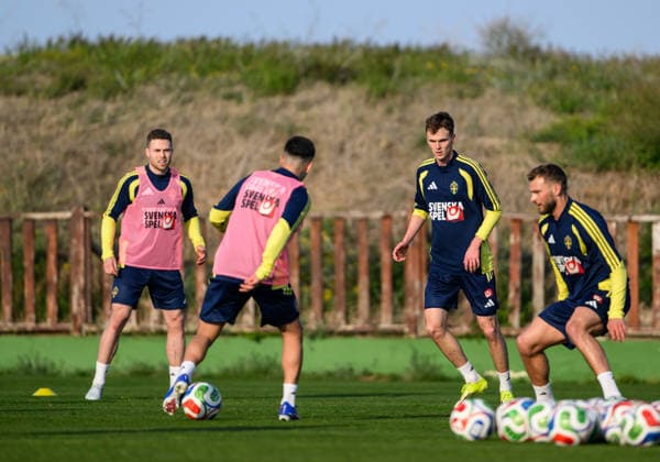 260323 Gabriel Gudmundsson, Roony Bardghji, Williot Swedberg and Jesper Karlström of the Swedish national football team during a training session on March 23, 2026 in Valencia Photo Joel Marklund BILDBYRAN kod JM JM0804 bbeng fotboll football soccer fotball vm kval fifa world cup qualifier qualifier träning practice training sverige sweden sverige a  Copyright: JOELxMARKLUND BB260323JM059