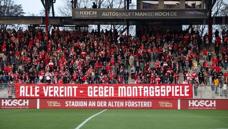 Soccer, Women, Season 2025 2026, Google Pixel Women Bundesliga 21 Matchday , 1 FC Union Berlin Werder Bremen, Fans of Union protest against Monday games, All united against Monday games, 23 03 2026, Copyright: xMatthiasxKochx