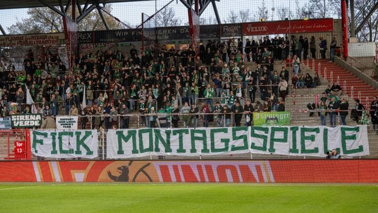 Soccer, Women, Season 2025 2026, Google Pixel Women Bundesliga 21 Matchday , 1 FC Union Berlin Werder Bremen, Fans of Bremen protest against Monday games, Fuck Monday games, 23 03 2026, Copyright: xMatthiasxKochx