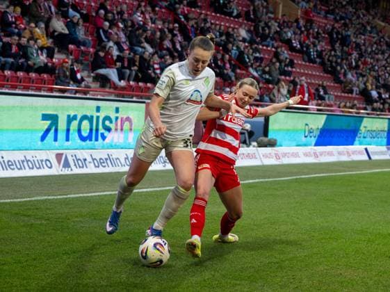Soccer, Women, Season 2025 2026, Google Pixel Women Bundesliga 21 Matchday , 1 FC Union Berlin Werder Bremen, v l Mara Alber Werder Bremen , Judith Steinert 1 Women 1 FC Union , 23 03 2026, Copyright: xMatthiasxKochx