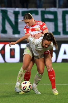 DEU, 2 BL, Frauen, 1 FC Union vs Werder Bremen, 23 03 2026, Stadion Alte Foersterei, Berlin, DEU, 2 BL, Frauen, 1 FC Union vs Werder Bremen, im Bild Samantha Steuerwald 1 FC Union Berlin 19 , Maja Sternad Werder Bremen 11 DFL regulations prohibit any use of Photographs as image sequences and or quasi video nordphotoxGmbHx xEngler nph00076