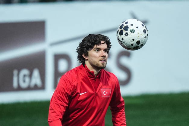 Turkish National Football Team training session ISTANBUL, TURKIYE - MARCH 23: Turkish National Football Team player Ferdi Kadioglu attends the training session, under the lead of head coach Vincenzo Montella, ahead of the 2026 FIFA World Cup, WM, Weltmeisterschaft, Fussball European Qualifiers play-off semifinal match against Romania at Hasan Dogan National Teams Camp and Training Facilities in Istanbul, Turkiye on March 23, 2026. Hakan Akgun Anadolu Istanbul Turkey. Editorial use only. Please get in touch for any other usage.  Copyright: x2026xAnadoluxHakanxAkgunx
