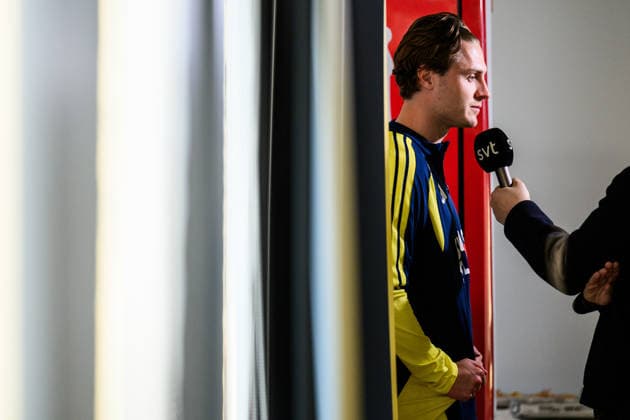 260323 Mattias Svanberg of the Swedish national football team in the mixed zone after a training session on March 23, 2026 in Valencia Photo Joel Marklund BILDBYRAN kod JM JM0804 bbeng fotboll football soccer fotball vm kval fifa world cup qualifier qualifier träning practice training sverige sweden sverige a  Copyright: JOELxMARKLUND BB260323JM102