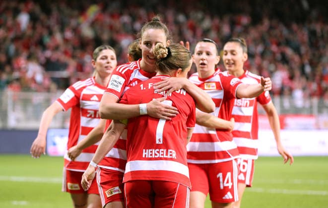 Lisa Heiseler celebrates with teammates after scoring the 3-0 goal Joy Emotion Cheering Sport Football Soccer Women Womens Bundesliga 21 Matchday Season 2025 2026 23 03 2026 1 FC Union Berlin vs SV Werder Bremen DFL regulations prohibit any use of photographs as image sequences and or quasi video
