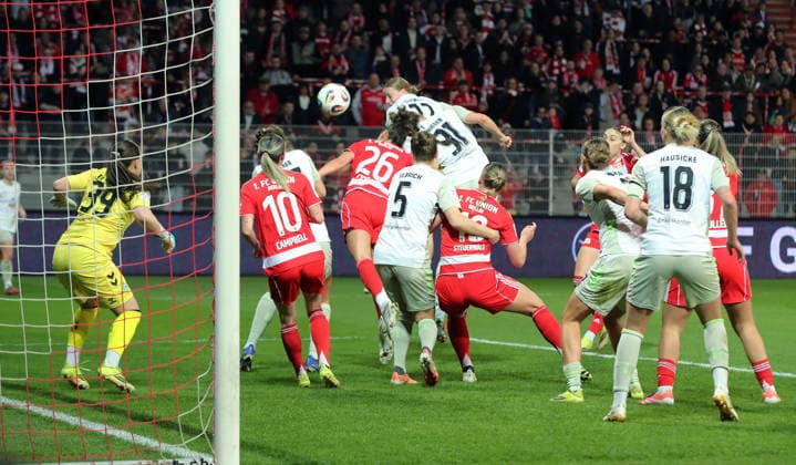 Amber Tysiak, Verena Wieder 31 scores own goal for 2 0 Sport Football Soccer Women Womens Bundesliga 21 Matchday Season 2025 2026 23 03 2026 1 FC Union Berlin vs SV Werder Bremen DFL regulations prohibit any use of photographs as image sequences and or quasi video