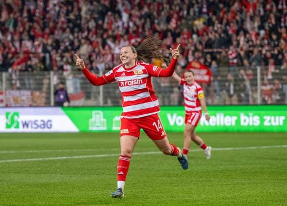 Soccer, Women, Season 2025 2026, Google Pixel Women Bundesliga 21 Matchday , 1 FC Union Berlin Werder Bremen, Hannah Eurlings 1 Women 1 FC Union , Cheering after goal to 4 0, 23 03 2026, Copyright: xMatthiasxKochx