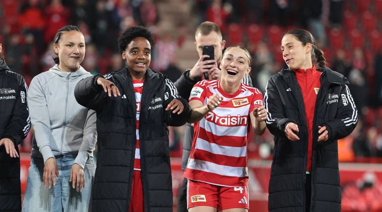 Union team celebrates victory in front of the fans Final cheer Sport Football Soccer Women Womens Bundesliga 21 Matchday Season 2025 2026 23 03 2026 1 FC Union Berlin vs SV Werder Bremen DFL regulations prohibit any use of photographs as image sequences and or quasi video