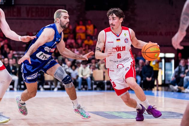 Barmer 2 Basketball Bundesliga ProA RheinStars Cologne vs Phoenix Hagen, 23 03 2026 Dominick Jordan von Waaden Phoenix Hagen, 13 , Jasper Günther RheinStars Cologne, 6 on the ball Barmer 2 Basketball Bundesliga ProA RheinStars Cologne vs Phoenix Hagen, Cologne, Motorworld on 23 03 2026 Copyright: xBEAUTIFULxSPORTS Wunderlx