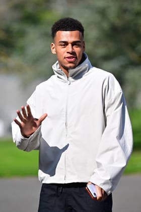 Désiré Doué - Les joueurs de l équipe de France de football arrivent au Centre national de football de Clairefontaine-en-Yveline, France, le 23 mars 2026. Les vice-champions du monde se rendront cette semaine aux Etats-Unis, dans la banlieue de Boston, pour y disputer deux matchs amicaux en préparation de la Coupe du monde 2026. D’abord contre le Brésil jeudi (21h) puis la Colombie dimanche (21h). Christian Liewig Bestimage French soccer team during the Arrival of French team at INF Clairefontaine on March 23, 2026 in Clairefontaine, France. Clairefontaine-en-Yveline France  Copyright: xChristianxLiewigx xBestimagexChristianxLiewigx xBestimagex