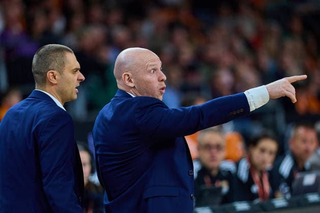 Marko Stankovic Telecom Baskets Bonn, Head Coach , Lionel Bosco Telecom Baskets Bonn, Assistant Coach GER, ratiopharm ulm vs Telekom Baskets Bonn, Basketball, 25 Matchday, EasyCredit BBL, Season 2025 2026, 23 03 2026 GER, ratiopharm ulm vs Telekom Baskets Bonn, Basketball, 25 Matchday, EasyCredit BBL, Season 2025 2026, 23 03 2026 Neu Ulm Copyright: xEibner-Pressefoto GeraldxOelze-dexStoppanyx EP_ODS