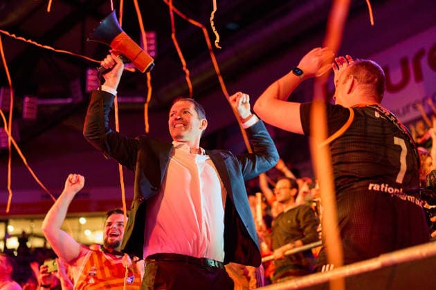 Ty Harrelson ratiopharm ulm, Head Coach celebrates with the fans GER, ratiopharm ulm vs Telekom Baskets Bonn, Basketball, 25 Matchday, EasyCredit BBL, Season 2025 2026, 23 03 2026 GER, ratiopharm ulm vs Telekom Baskets Bonn, Basketball, 25 Matchday, EasyCredit BBL, Season 2025 2026, 23 03 2026 New Ulm Copyright: xEibner-Pressefoto GeraldxOelze-dexStoppanyx EP_ODS