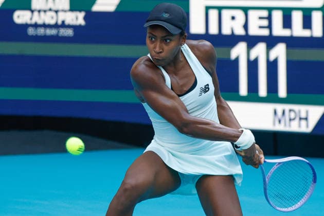 MIAMI GARDENS, FL - MARCH 23: Coco Gauff (USA) in action during a women™s third round singles match against Sorana Cirstea (ROU) at the Miami Open on March 23, 2026, at Hard Rock Stadium in Miami Gardens, Florida,(Photo by Chris Arjoon Icon Sportswire) TENNIS: MAR 23 Miami Open EDITORIAL USE ONLY Icon2603230010056
