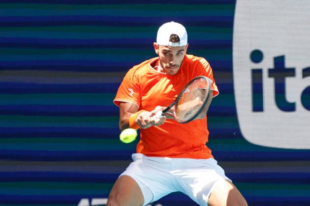 MIAMI GARDENS, FL - MARCH 23: Francisco Cerundolo (ARG) in action during a men™s third round singles match against Daniil Medvedev at the Miami Open on March 23, 2026, at Hard Rock Stadium in Miami Gardens, Florida,(Photo by Chris Arjoon Icon Sportswire) TENNIS: MAR 23 Miami Open EDITORIAL USE ONLY Icon2603230010033