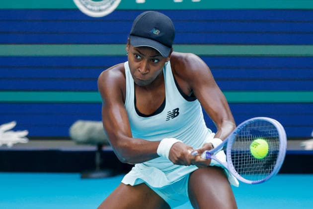 MIAMI GARDENS, FL - MARCH 23: Coco Gauff (USA) in action during a women™s third round singles match against Sorana Cirstea (ROU) at the Miami Open on March 23, 2026, at Hard Rock Stadium in Miami Gardens, Florida,(Photo by Chris Arjoon Icon Sportswire) TENNIS: MAR 23 Miami Open EDITORIAL USE ONLY Icon2603230010055