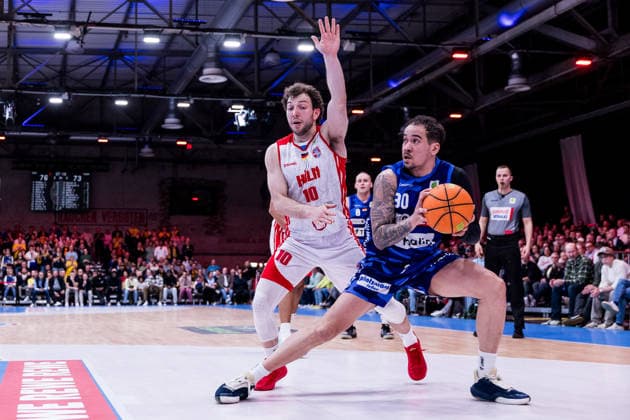 Barmer 2 Basketball Bundesliga ProA RheinStars Cologne vs Phoenix Hagen, 23 03 2026 Haris Hujic RheinStars Cologne, 10 , Jeffrey Carroll Phoenix Hagen, 30 on the ball Barmer 2 Basketball Bundesliga ProA RheinStars Cologne vs Phoenix Hagen, Cologne, Motorworld on 23 03 2026 Copyright: xBEAUTIFULxSPORTS Wunderlx