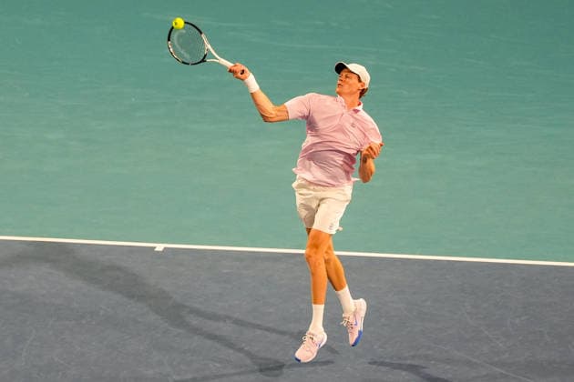 March 23, 2026, Miami Gardens, Florida, USA: Jannick Sinner (ITA) returns a shot to Corentin Moutet (not pictured) during the men s third round singles match at the 2026 Miami Open presented by Itau at Hard Rock Stadium. Miami Gardens USA - ZUMAw109 20260323_fap_w109_055 Copyright: xDebbyxWongx