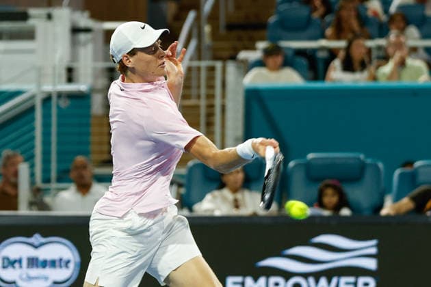 MIAMI GARDENS, FL - MARCH 23: Jannik Sinner (ITA) in action during a men™s third round singles match against Corentin Moutet (FRA) at the Miami Open on March 23, 2026, at Hard Rock Stadium in Miami Gardens, Florida,(Photo by Chris Arjoon Icon Sportswire) TENNIS: MAR 23 Miami Open EDITORIAL USE ONLY Icon2603230010143