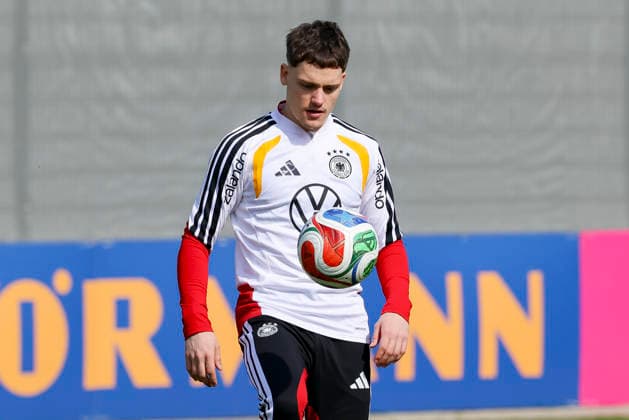 Florian Wirtz Germany controls the ball, , Training of the German national soccer team, Home Ground on March 24, 2026 in Herzogenaurach, Germany Photo by Marco Steinbrenner DeFodi Images Florian Wirtz Germany controls the ball, , Training of the German national soccer team, Home Ground, March 24, 2026 in Herzogenaurach, Germany Photo by Marco Steinbrenner DeFodi Images