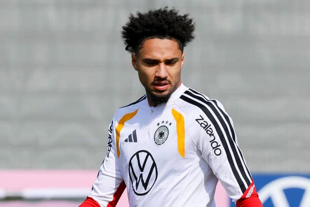 Kevin Schade Germany looks on, , Training of the German national soccer team, Home Ground on March 24, 2026 in Herzogenaurach, Germany Photo by Marco Steinbrenner DeFodi Images Kevin Schade Germany looks on, , Training of the German national soccer team, Home Ground, March 24, 2026 in Herzogenaurach, Germany Photo by Marco Steinbrenner DeFodi Images