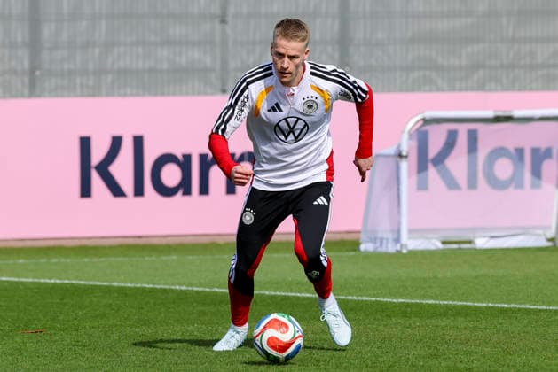 Chris Fuehrich Germany controls the ball, , Training of the German national soccer team, Home Ground on March 24, 2026 in Herzogenaurach, Germany Photo by Marco Steinbrenner DeFodi Images Chris Fuehrich Germany controls the ball, , Training of the German national soccer team, Home Ground, March 24, 2026 in Herzogenaurach, Germany Photo by Marco Steinbrenner DeFodi Images