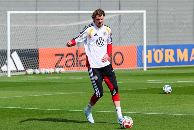 Nick Woltemade Germany controls the ball, , Training of the German national soccer team, Home Ground on March 24, 2026 in Herzogenaurach, Germany Photo by Marco Steinbrenner DeFodi Images Nick Woltemade Germany controls the ball, , Training of the German national soccer team, Home Ground, March 24, 2026 in Herzogenaurach, Germany Photo by Marco Steinbrenner DeFodi Images