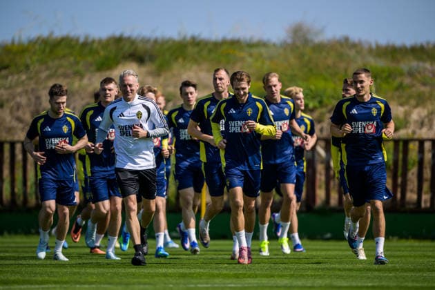 260324 Benjamin Nygren and Gustaf Lagerbielke of the Swedish national football team during a training session on March 24, 2026 in Valencia Photo Joel Marklund BILDBYRAN kod JM JM0805 bbeng fotboll football soccer fotball vm kval fifa world cup qualifier qualifier träning practice training sverige sweden sverige a  Copyright: JOELxMARKLUND BB260324JM034