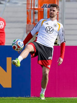 Anton Stach Germany controls the ball, , Training of the German national soccer team, Home Ground on March 24, 2026 in Herzogenaurach, Germany Photo by Marco Steinbrenner DeFodi Images Anton Stach Germany controls the ball, , Training of the German national soccer team, Home Ground, March 24, 2026 in Herzogenaurach, Germany Photo by Marco Steinbrenner DeFodi Images