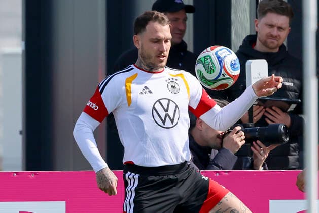 David Raum Germany controls the ball, , Training of the German national soccer team, Home Ground on March 24, 2026 in Herzogenaurach, Germany Photo by Marco Steinbrenner DeFodi Images David Raum Germany controls the ball, , Training of the German national soccer team, Home Ground, March 24, 2026 in Herzogenaurach, Germany Photo by Marco Steinbrenner DeFodi Images