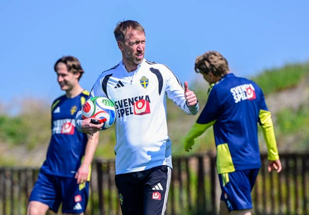 VALENCIA 20260324 Swedish national football team captain Graham Potter during todays training at the training facility outside Valencia ahead of Thursdays World Cup qualifying playoff against Ukraine VALENCIA SPAIN x10030x  Copyright: xJonasxEkströmer TTx VM-KVAL FOTBOLL HERRAR