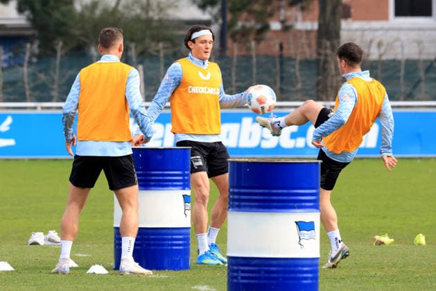 DEU, DFL, 2 FBL Hertha BSC, Training, 24 03 2026, Sportforum, Berlin, DEU, DFL, 2 FBL Hertha BSC, Training, in the picture Fabian Reese Hertha BSC Berlin 11 , Niklas Kolbe Hertha BSC Berlin 27 , Diego Demme Hertha BSC Berlin 6 DFL regulations prohibit any use of Photographs as image sequences and or quasi video nordphotoxGmbHx xEngler nph00076