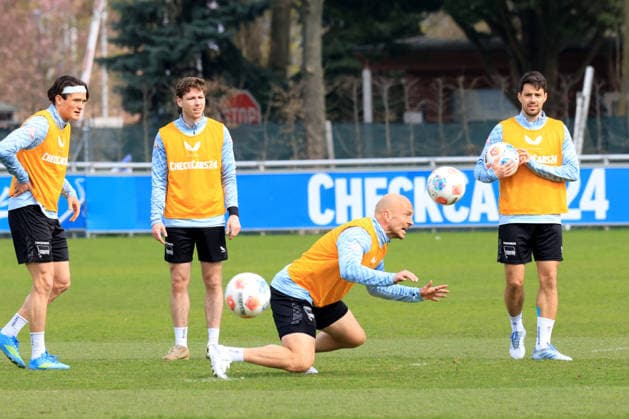 DEU, DFL, 2 FBL Hertha BSC, Training, 24 03 2026, Sportforum, Berlin, DEU, DFL, 2 FBL Hertha BSC, Training, im Bild Toni Leistner Hertha BSC Berlin 37 , Josip Brekalo Hertha BSC Berlin 7 , Leon Jensen Hertha BSC Berlin 5 , Fabian Reese Hertha BSC Berlin 11 DFL regulations prohibit any use of Photographs as image sequences and or quasi video nordphotoxGmbHx xEngler nph00076