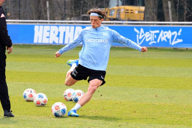 DEU, DFL, 2 FBL Hertha BSC, Training, 24 03 2026, Sportforum, Berlin, DEU, DFL, 2 FBL Hertha BSC, Training, im Bild Fabian Reese Hertha BSC Berlin 11 DFL regulations prohibit any use of Photographs as image sequences and or quasi video nordphotoxGmbHx xEngler nph00076