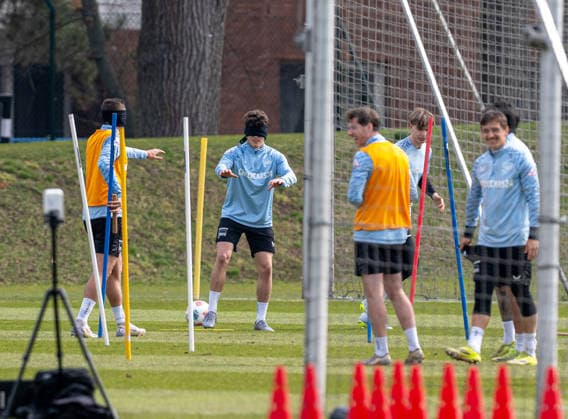 Football, Men, Season 2025 26, 2 Bundesliga, Hertha BSC, Training, f l Paul Seguin Hertha BSC , Janne Berner Hertha BSC , Leon Jensen Hertha BSC , Kennet Eichhorn Hertha BSC , Michal Karbownik Hertha BSC , 24 03 2026, Copyright: xSebastianxRäppold MatthiasxKochx