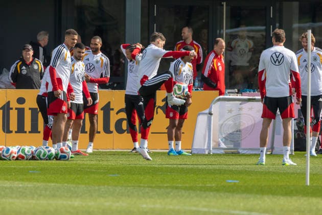 Report 24 03 2026 First training session for the mens national soccer team at adidas in Herzogenaurach ahead of the international matches against Switzerland and Ghana A bit of playing with the ball at the start Herzogenaurach Bavaria Germany
