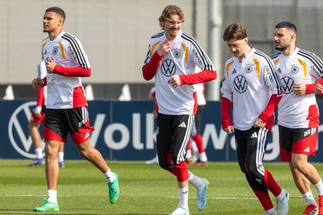 Report 24 03 2026 First training session of the mens national soccer team at adidas in Herzogenaurach before the international matches against Switzerland and Ghana Warm-up with Malick Thiaw, Nick Woltemade, Angelo Stiller and Deniz Undav Herzogenaurach Bavaria Germany