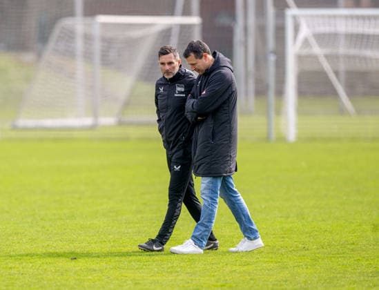Soccer, Men, Season 2025 26, 2 Bundesliga, Hertha BSC, Training, f l Coach Stefan Leitl Hertha BSC , Sports Director Benjamin Weber Hertha BSC , 24 03 2026, Copyright: xSebastianxRäppold MatthiasxKochx