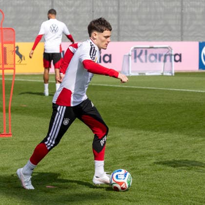 Report 24 03 2026 First training session for the mens national soccer team at adidas in Herzogenaurach ahead of the international matches against Switzerland and Ghana Florian Wirtz on the ball Herzogenaurach Bavaria Germany