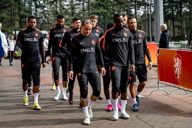 ZEIST lr Ryan Gravenberch of the Netherlands, Cody Gakpo of the Netherlands, Tijjani Reijnders of the Netherlands, Xavi Simons of the Netherlands, Lutsharel Geertruida of the Netherlands, Nathan Ake of the Netherlands during the training of the Dutch national football team at the KNVB Campus in the run up to the World Cup friendly against Norway on March 24, 2026 in Zeist, the Netherlands Photo by Stefan Koops EYE4IMAGES DeFodi Images