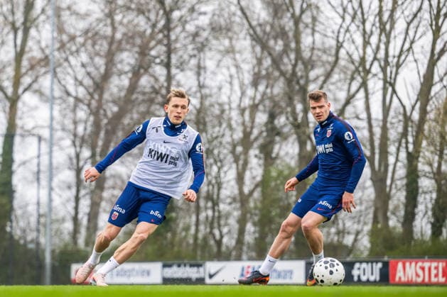 260324 Marcus Holmgren Pedersen and Alexander Sorloth of the Norwegian national football team during a training session on March 24, 2026 in Wijdewormer Photo Vegard Grott BILDBYRAN kod VG VG0899 bbeng fotball football soccer fotboll norge norway trening träning training practice amsterdam  Copyright: VEGARDxGRoTT BB260324VG010