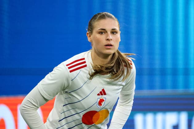 Wolfsburg, Germany 24 March 2026 UEFA Women™s Champions League quarter-final first round VfL Wolfsburg Women vs OL Lyonnes In the picture former player of VfL Wolfsburg and current player of OL Lyonnes Jule Brand OL Lyonnes Copyright: HMBxMedia MadeleinexFantini
