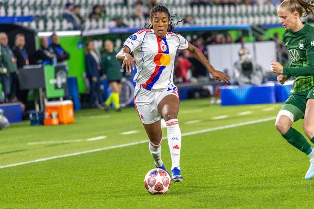 Germany Football UEFA Women™s Champions League 2025 2026, quarter-final VfL Wolfsburg vs OL Lyonnes Volkswagen Arena Wolfsburg Lawrence Ashley OL Lyonnes, 12 Copyright: xMichellexLukax