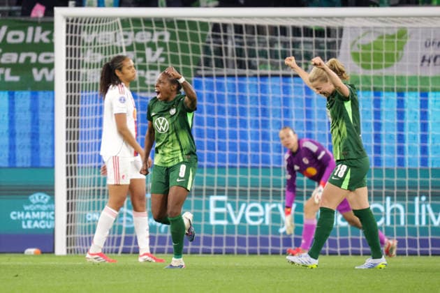 24 03 2026, xgrfx, Football UEFA Women s Champions League Quarterfinals , VfL Wolfsburg Olympique Lyon v l Goal,, Lineth Beerensteyn to 1 0 VfL Wolfsburg DFL DFB REGULATIONS PROHIBIT ANY USE OF PHOTOGRAPHS as IMAGE SEQUENCES and or QUASI VIDEO Wolfsburg