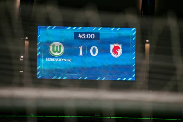 Germany Football UEFA Women™s Champions League 2025 2026, quarter-final VfL Wolfsburg vs OL Lyonnes Volkswagen Arena Wolfsburg Wolfsburg Copyright: xAymanxAlahmedx