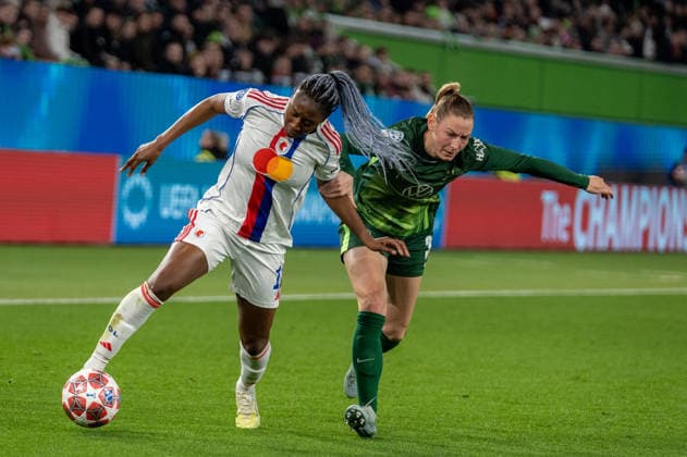 Germany, Football, UEFA, Womens Champions League, quarter-final, first leg 2025 2026 VfL Wolfsburg OL Lyonnes on 24 03 in Wolfsburg Volkswagen Arena Sarai Linder VfL Wolfsburg 39 Kadidiatou Diani OL Lyonnes 11 Copyright: xSvenxHeidmannx